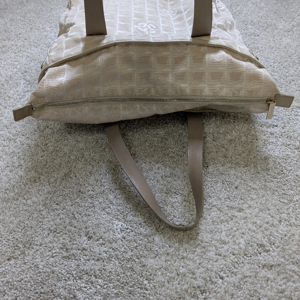 Chanel Travel Ligne Tote Medium Authenticated
